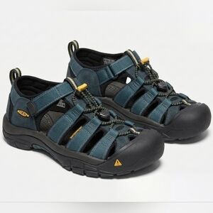 Keen Women's Newport Sandals Green Black Waterproof Water Hiking Shoe Sz 7